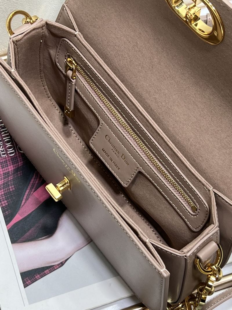 Christian Dior Montaigne Bags